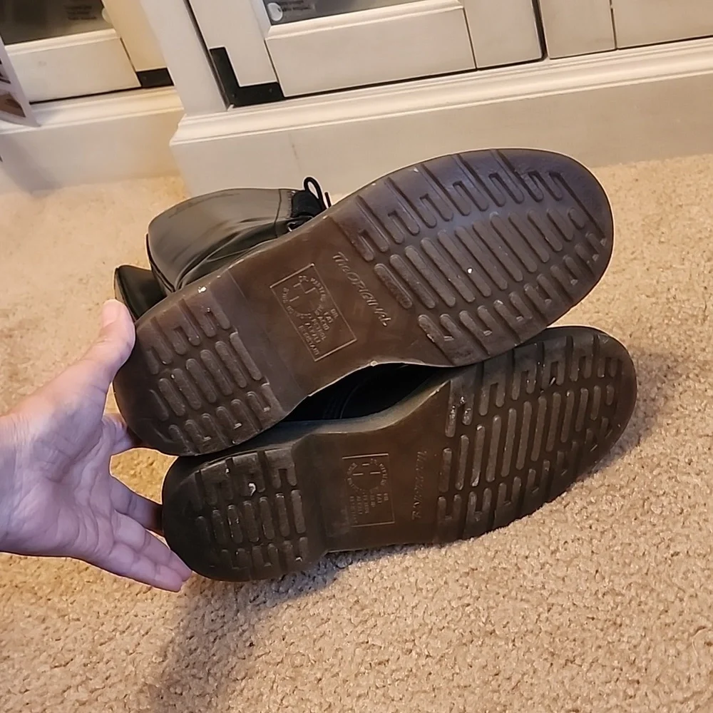 Dr. Martens 20 eyes 9663 Moto Lace-up Boots - Picture 10 of 16